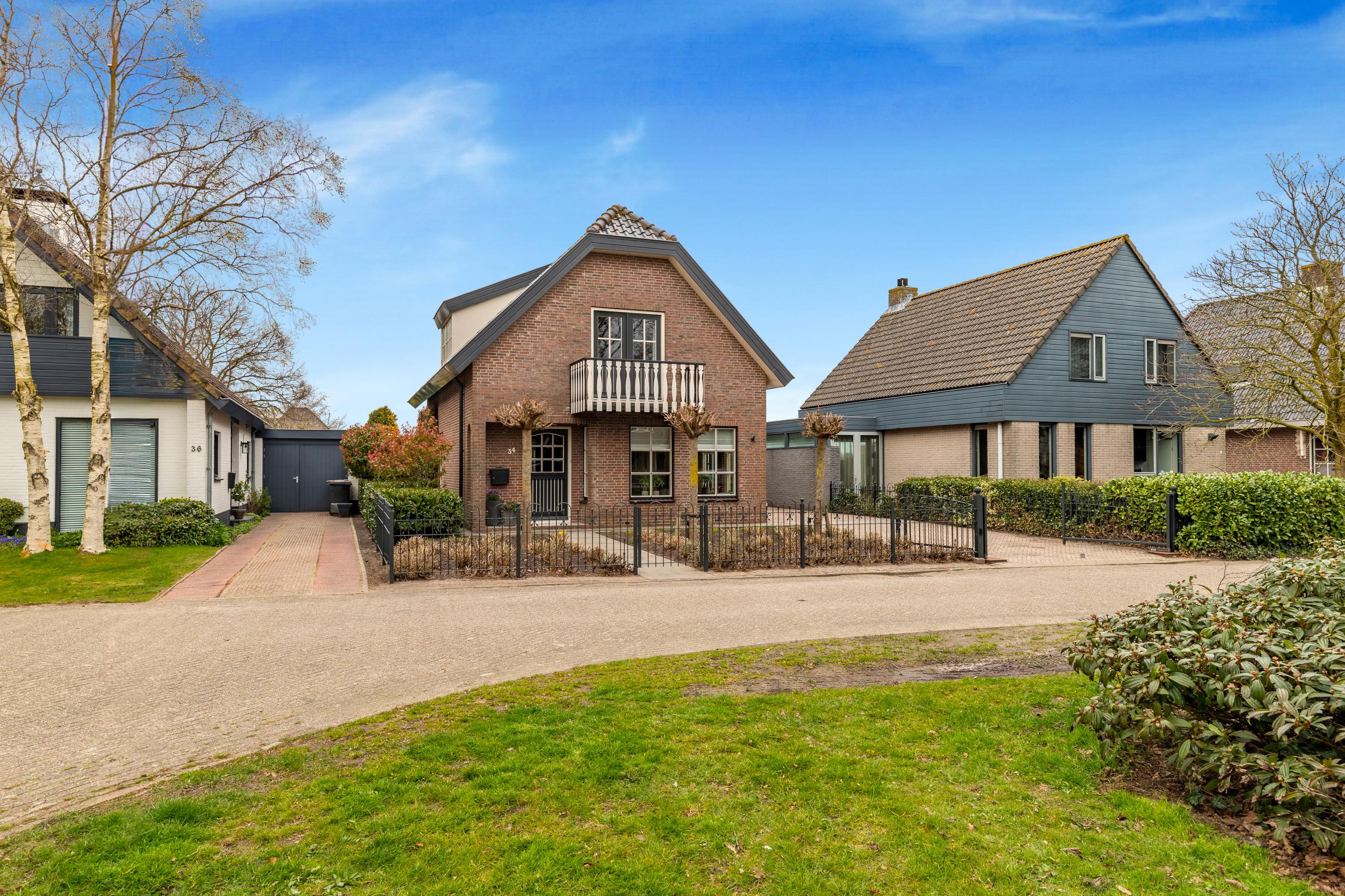 Burgemeester Nieuwenhuijsenstraat 34, Limmen