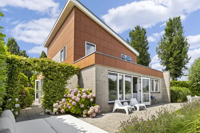 Rosa Spierstraat 1, Castricum