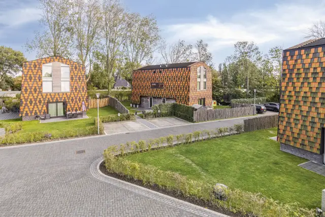 Spoorzicht 3, Warmenhuizen