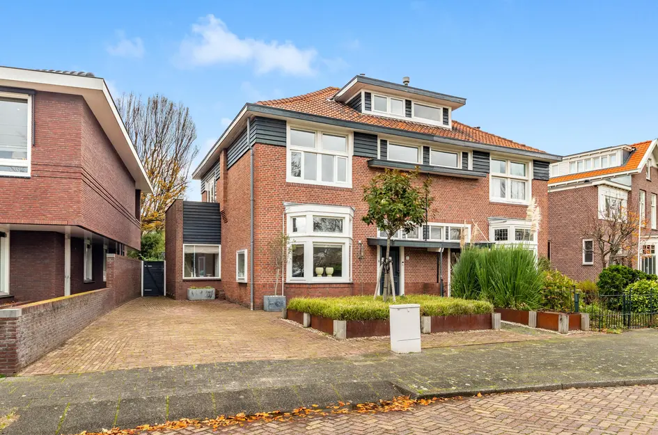 Dr. Schuitstraat 11, Beverwijk