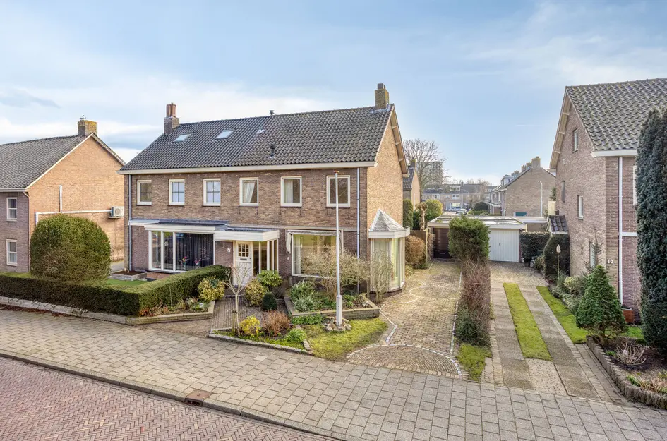 Vrijburglaan 12, Heemskerk