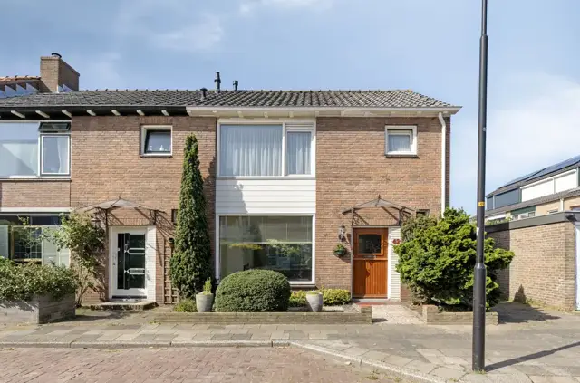 Dekkerstraat 42, Beverwijk