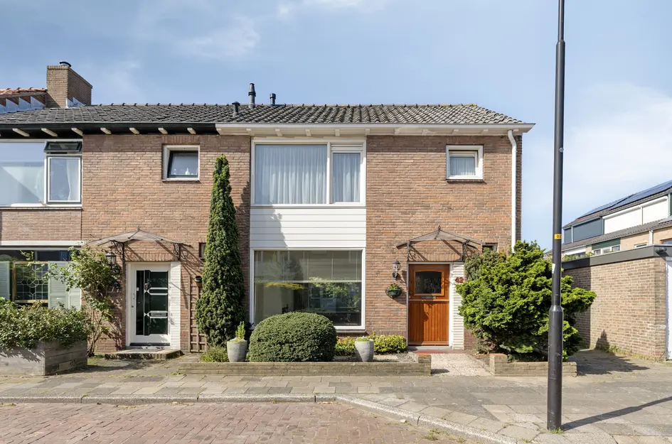 Dekkerstraat 42, Beverwijk