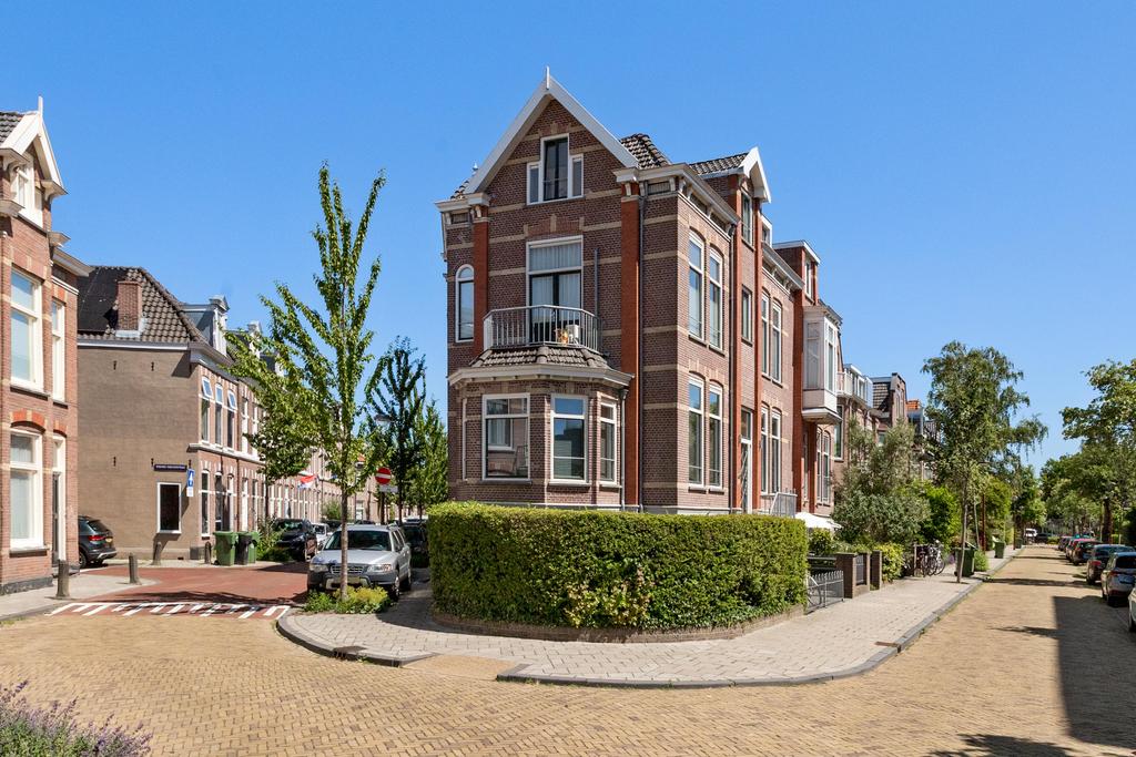 Emmastraat 33
