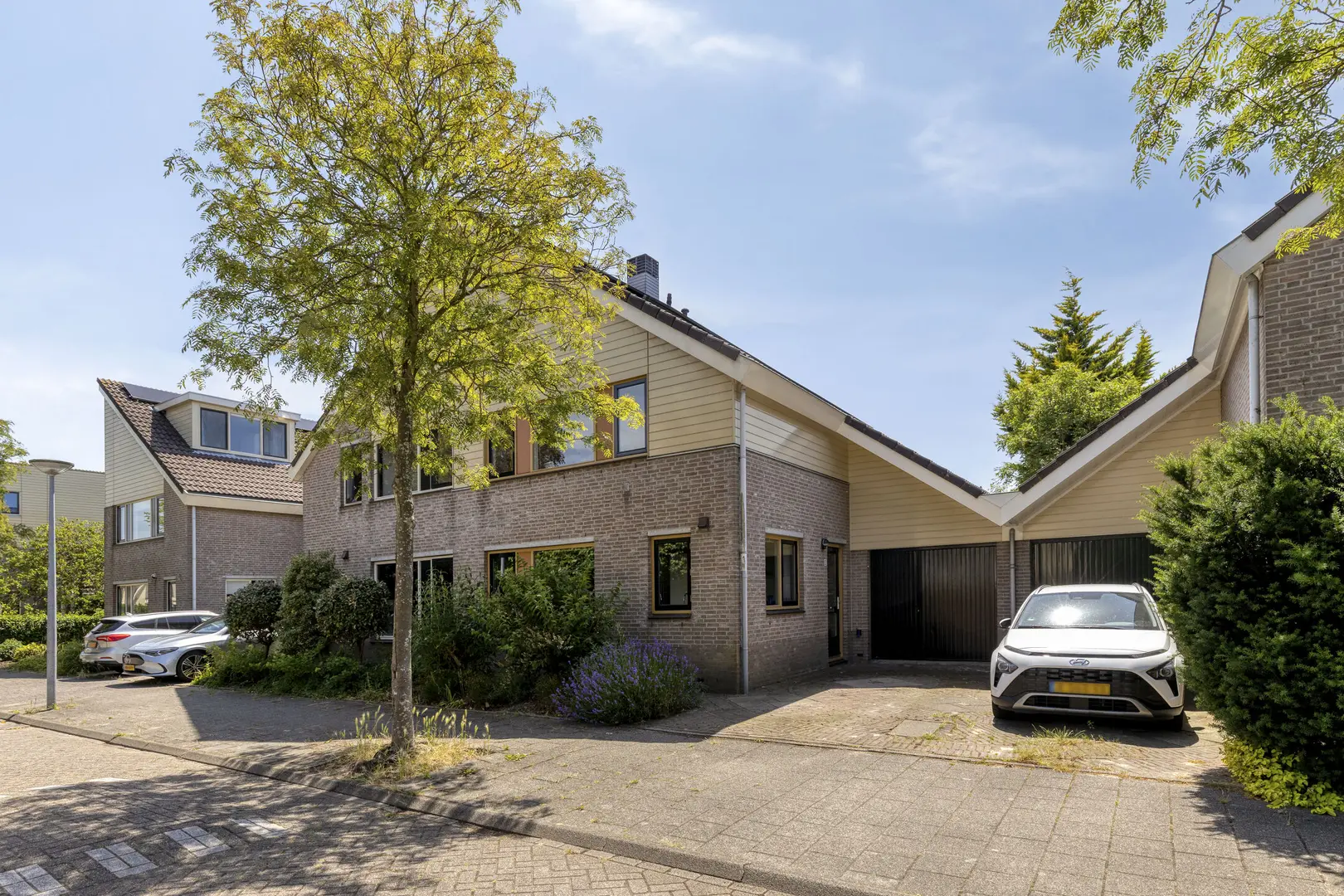 Marga Klompéstraat 3