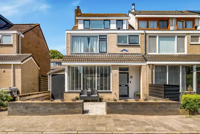 Goudenregenlaan 45, Castricum