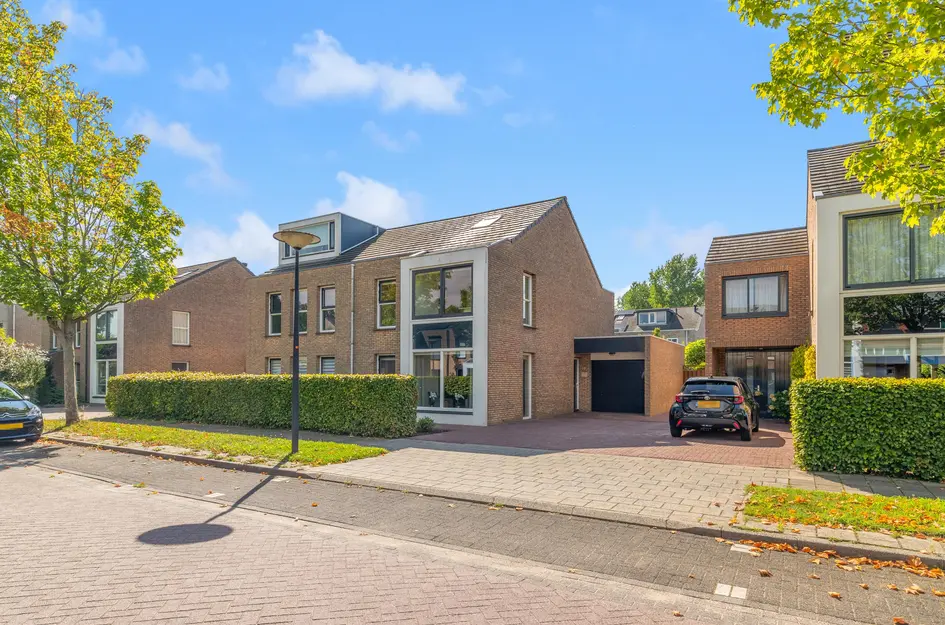 Toon Hermanslaan 14, Beverwijk