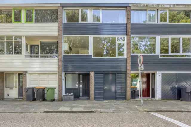J. van de Veldelaan, Heerhugowaard