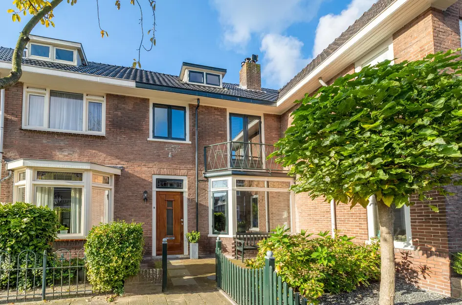 Strick van Linschotenstraat 46, Beverwijk