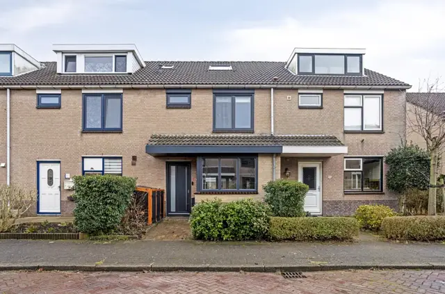 Leeuwenburg 25, Heemskerk