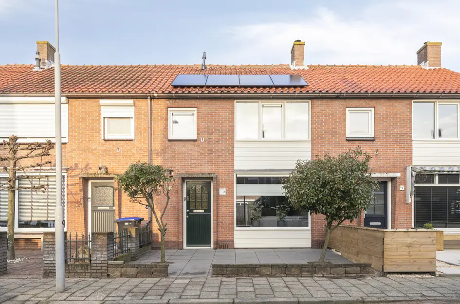 Jacob van Oostzanenstraat 16, Heemskerk