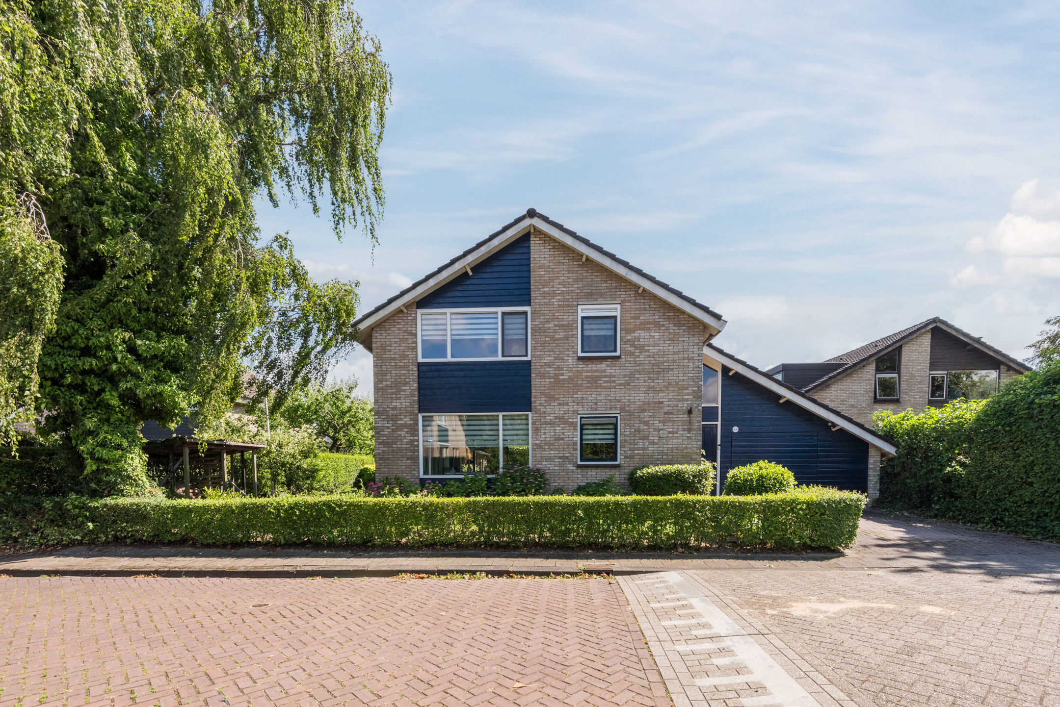 Karveel 10, Lelystad