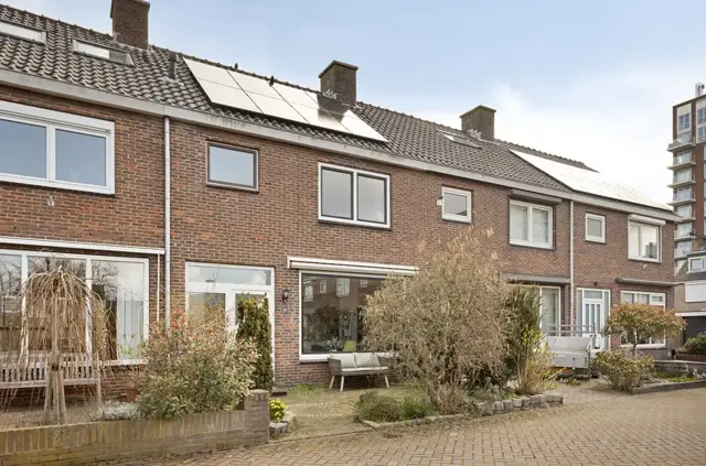 Jan van Polanenstraat 37, Heemskerk