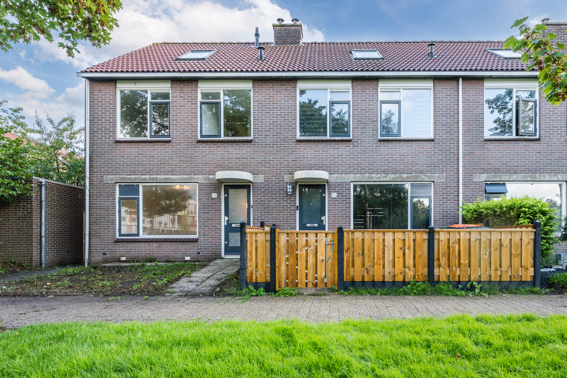 Grutto 16, Hoorn