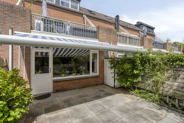 Oksholm 93, Hoofddorp